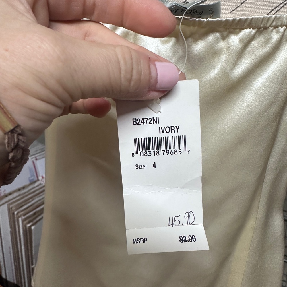 BETH BOWLEY Ivory 100% Silk Camisole Adjustable Straps Women’s Size 4 NWT - Picture 3 of 6